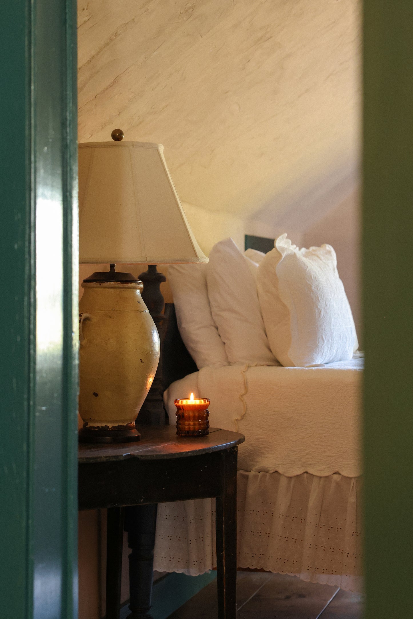 AUTUMNE | Non-Toxic Candle in Textured Glass Vessel