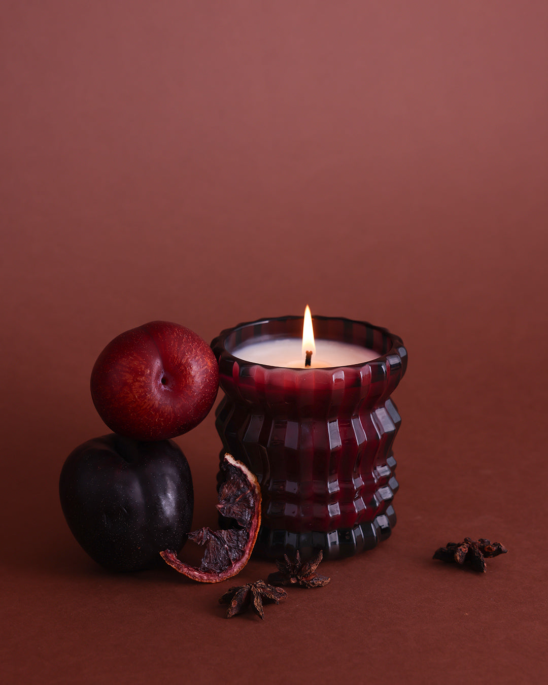 Plum Noire - Heirloom Candle