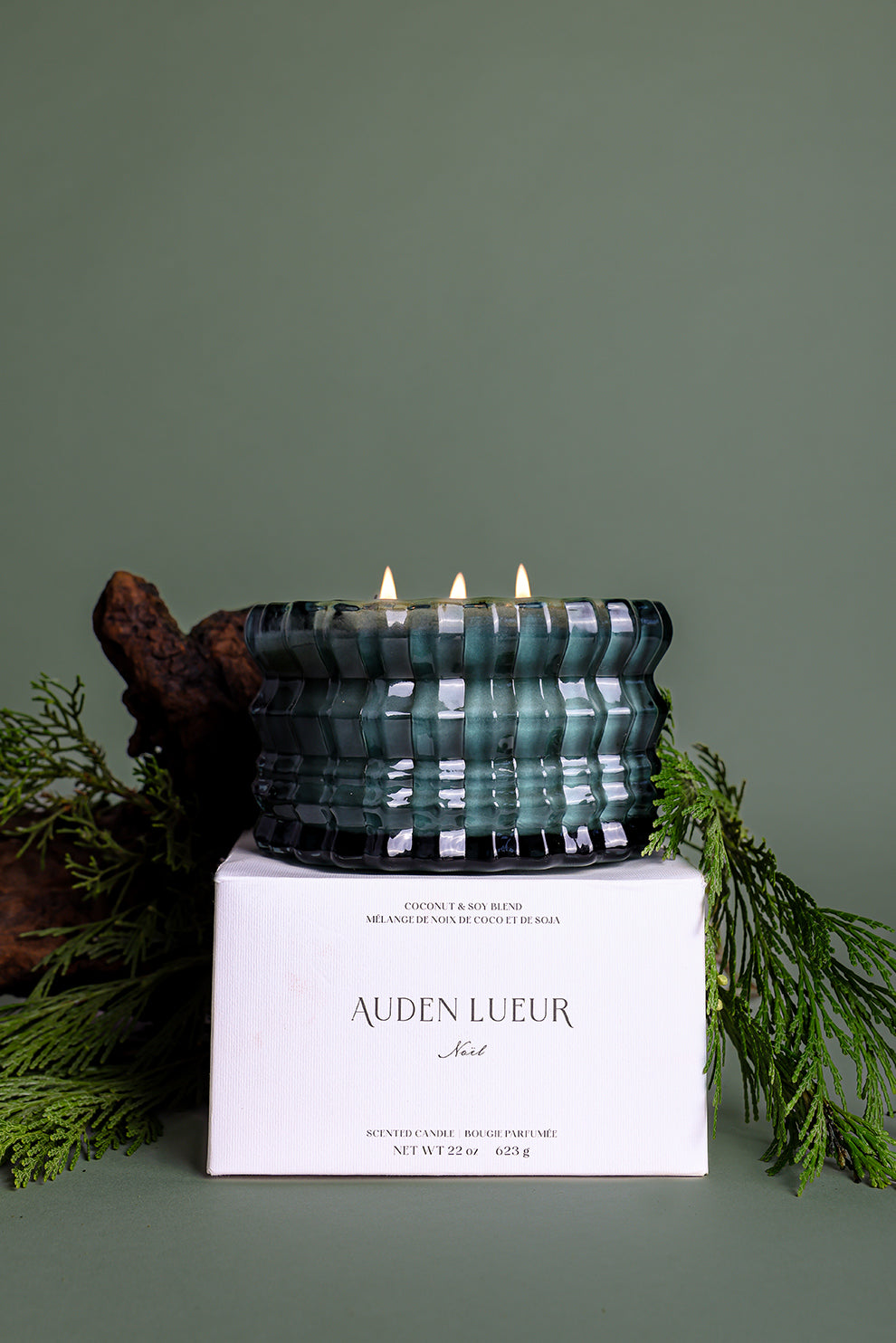 NOËL | 22oz Non-Toxic Candle in Textured Glass Vessel